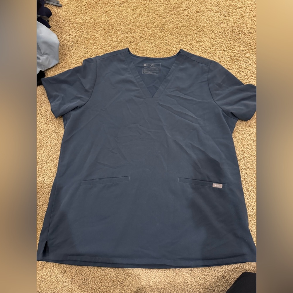 Figs Scrub Top